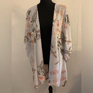 LAST CHANCE Light Blue Lightweight Floral Kimono